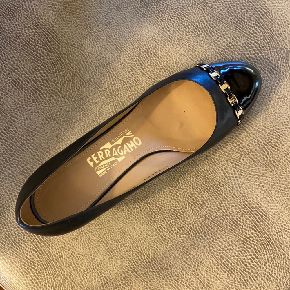 Salvatore Ferragamo Nero Patent Calf Pumps